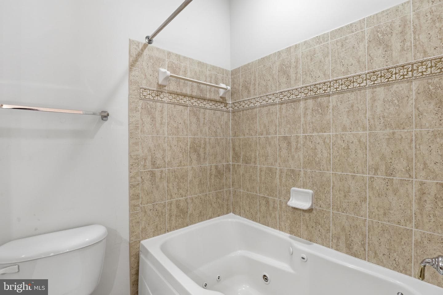 2200 Barnstable Drive photo 37