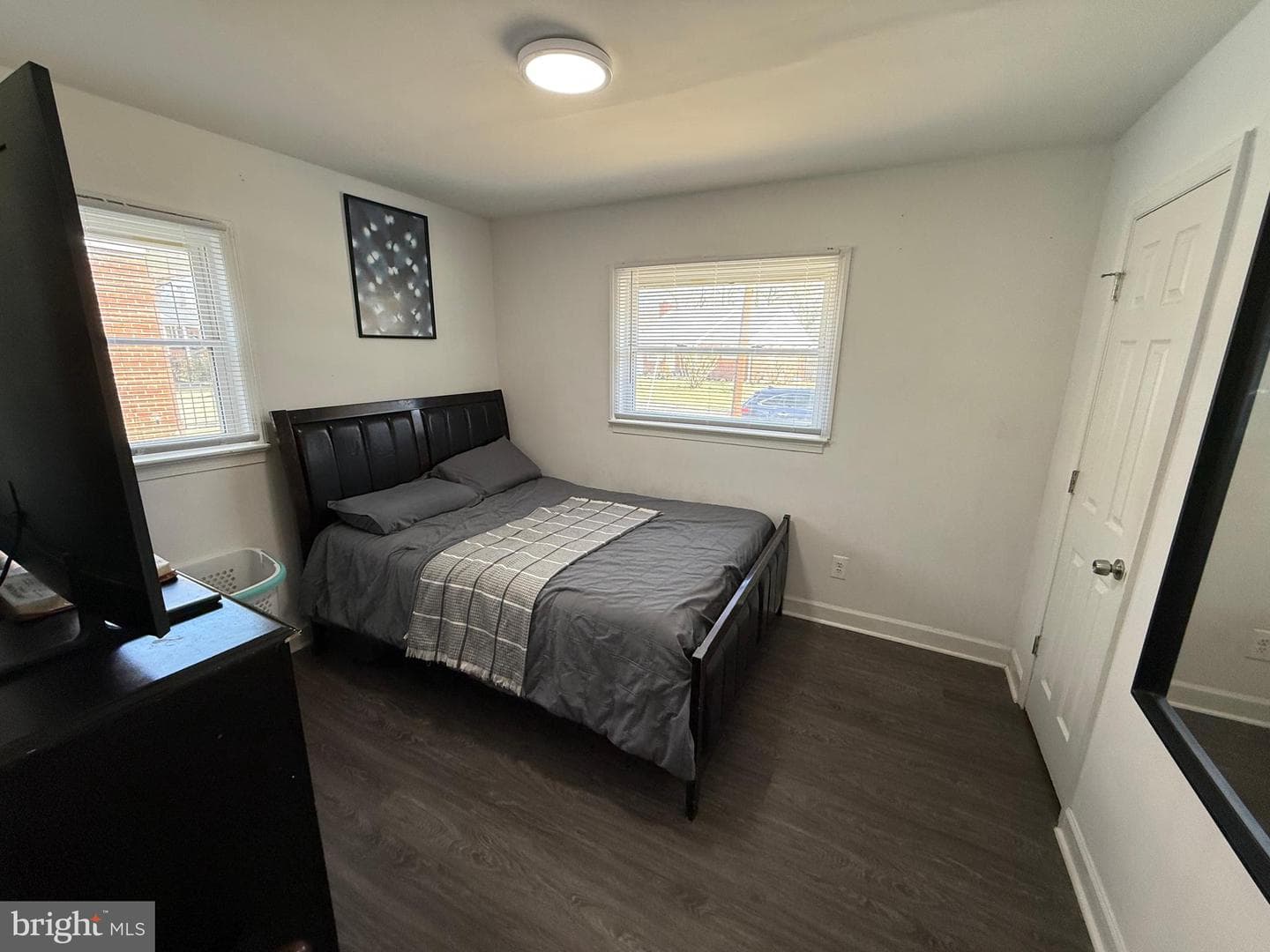 1709 Langley Way photo 10