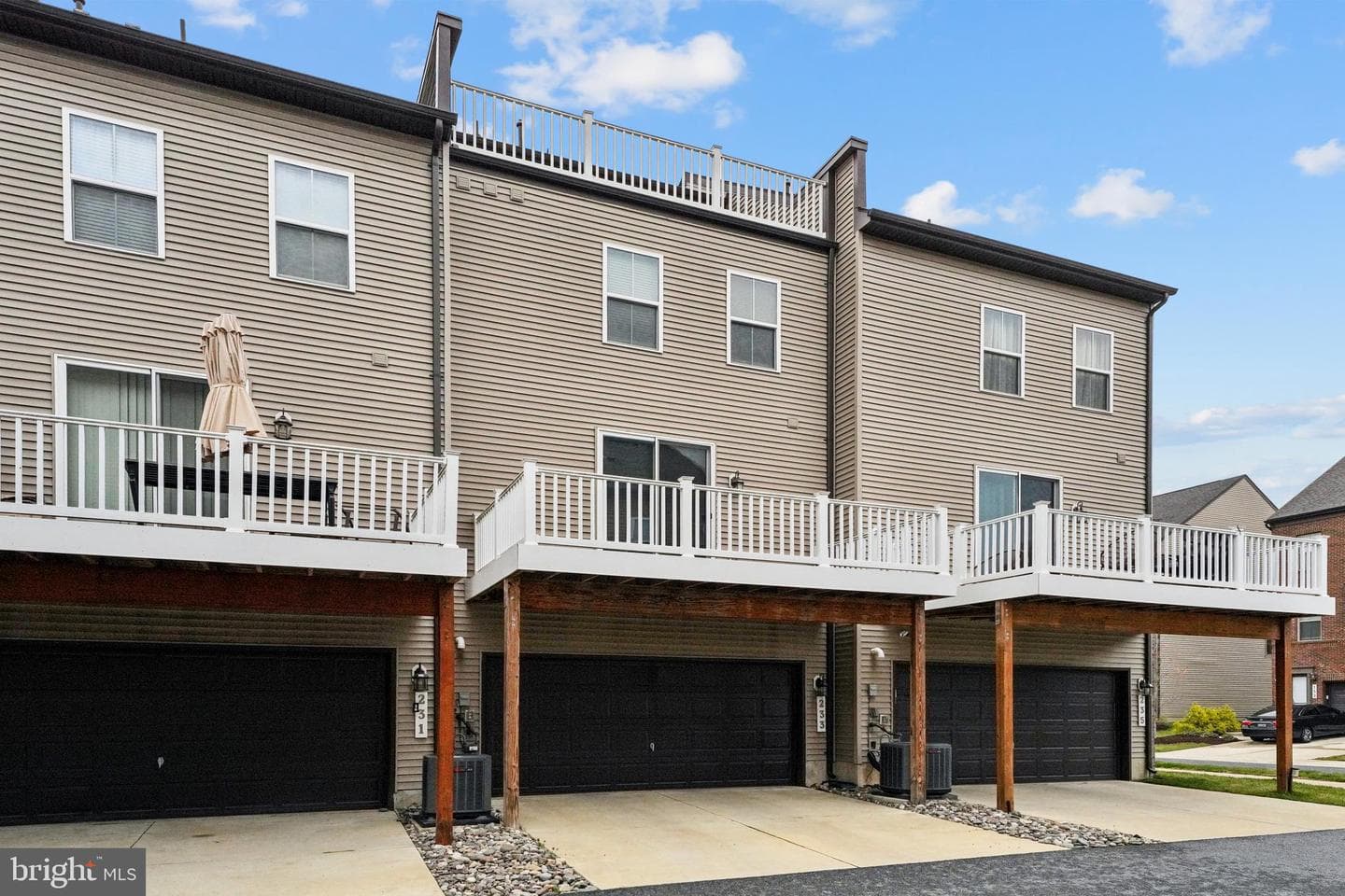 233 Albany Place photo 25