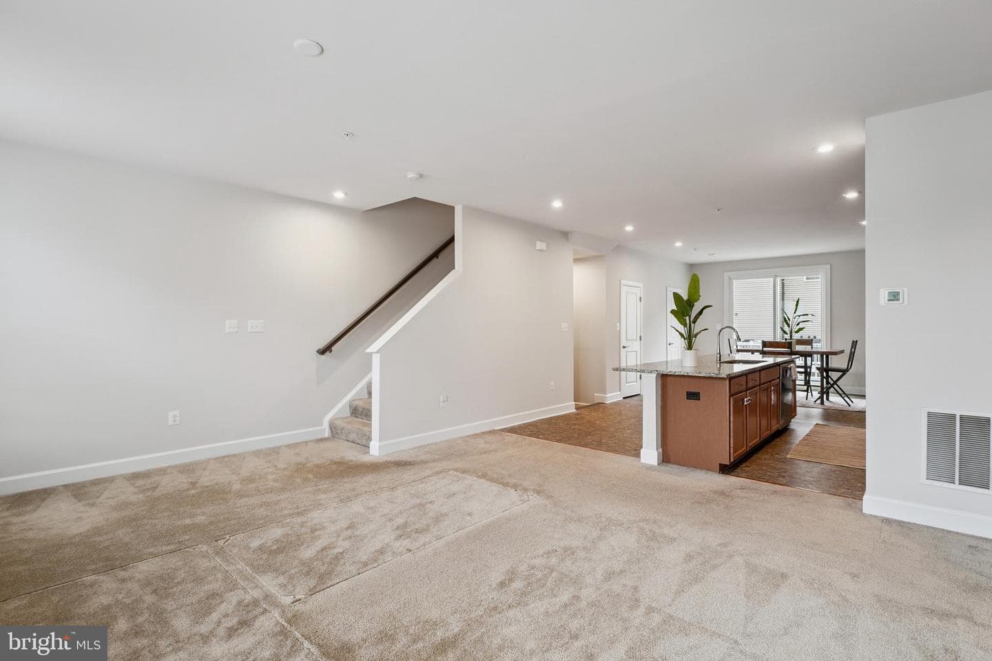 233 Albany Place photo 6
