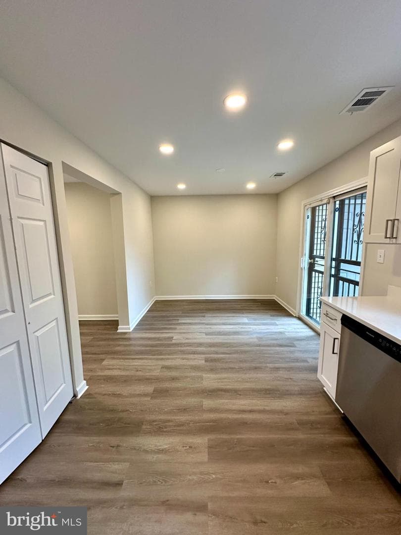 6101 Hil Mar Drive photo 6