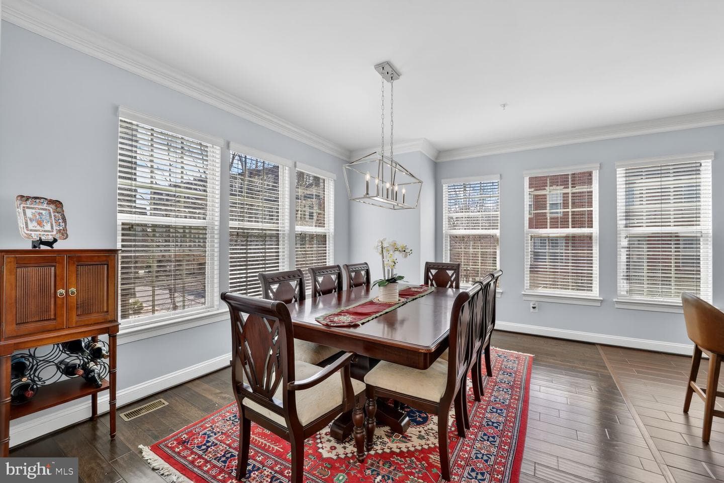 712 Sentry Square photo 10