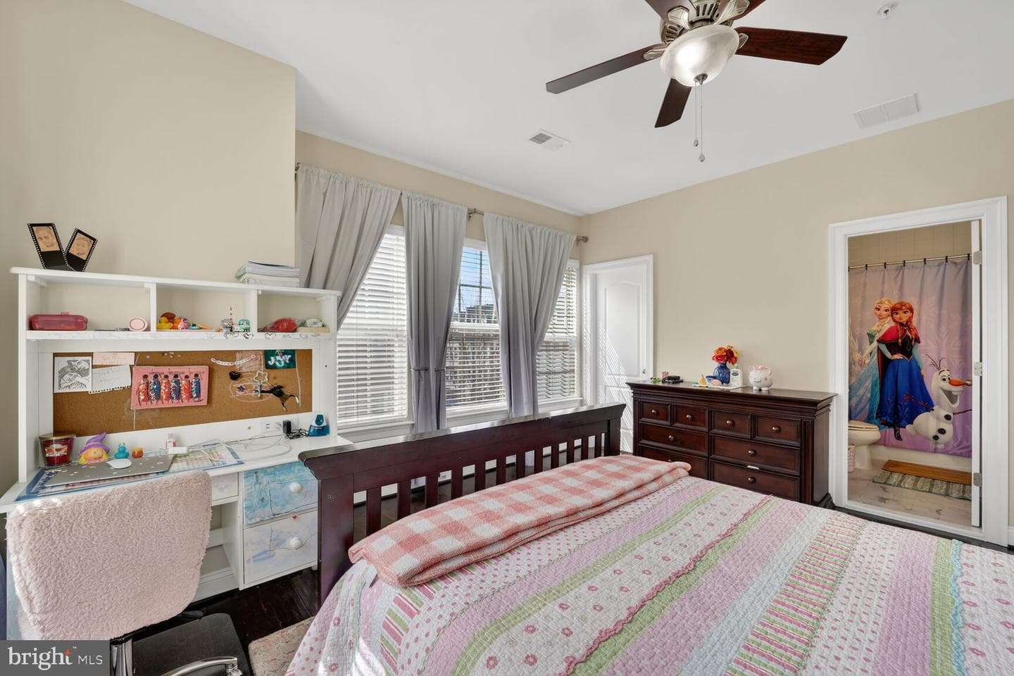 712 Sentry Square photo 21