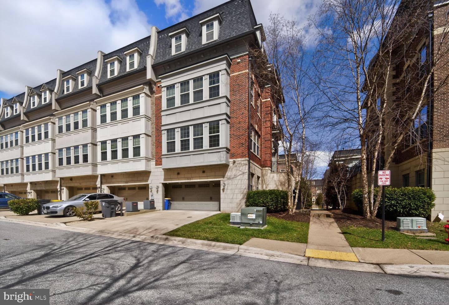 712 Sentry Square photo 35