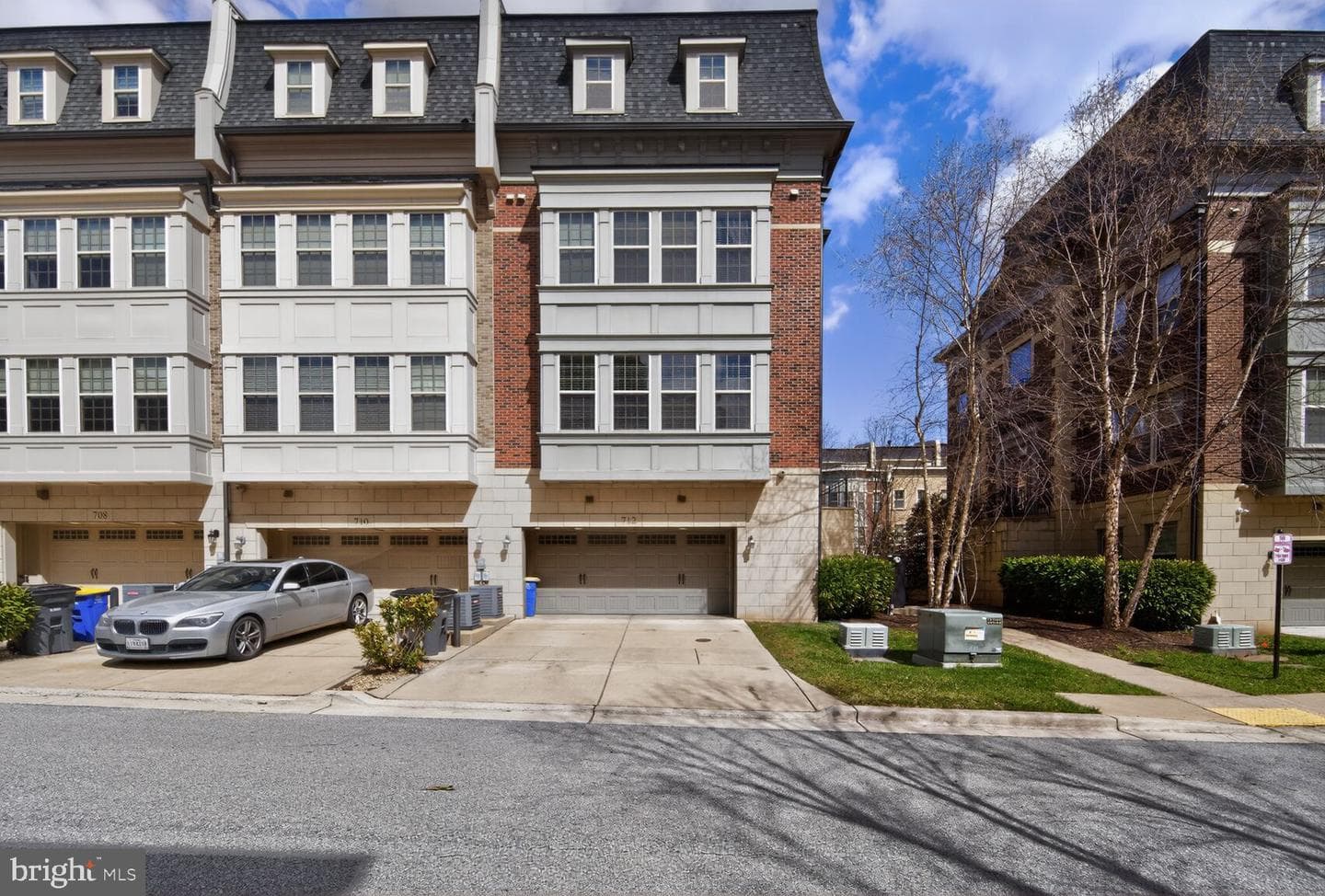 712 Sentry Square photo 36