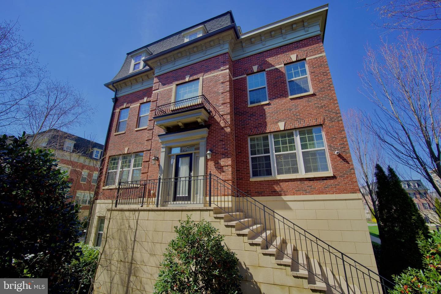 712 Sentry Square photo 41
