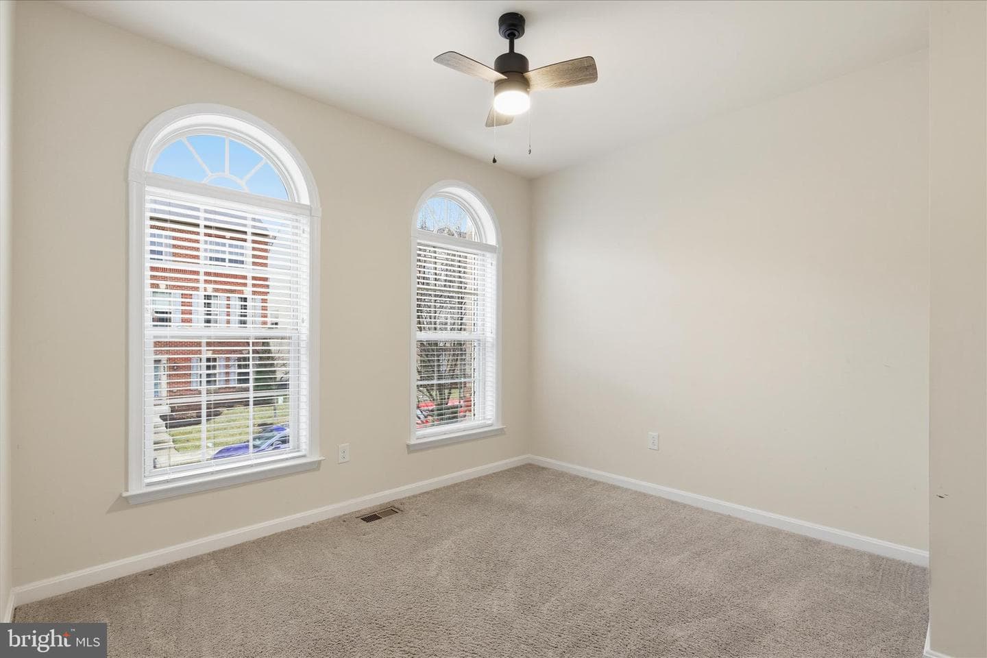9511 Smithview Place photo 10