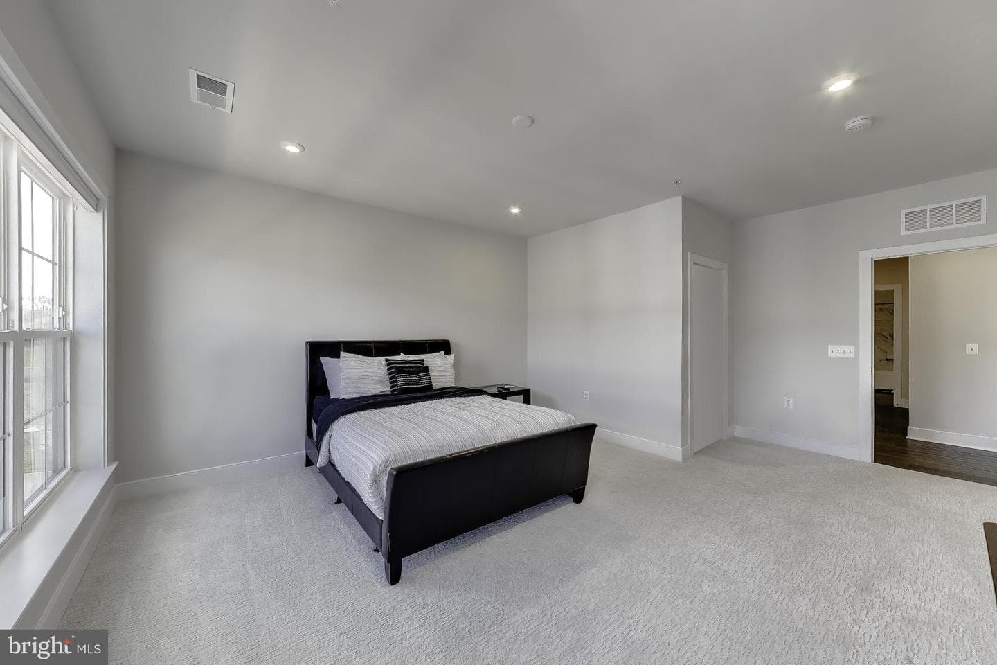 106 Saint Ives Place #408 photo 20