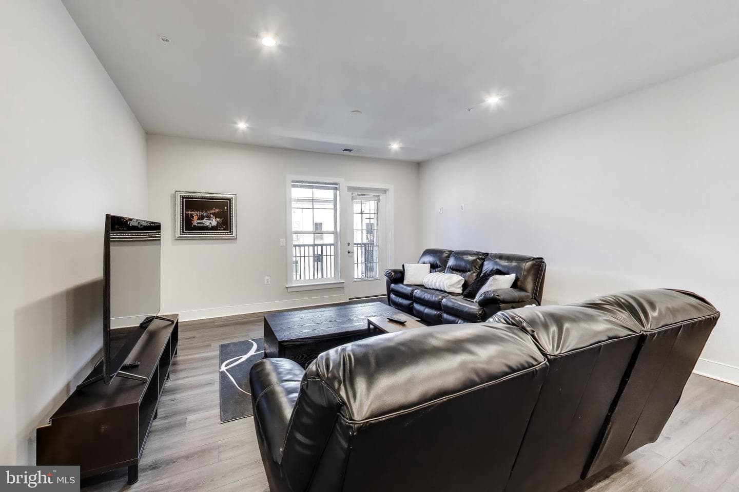 106 Saint Ives Place #408 photo 6