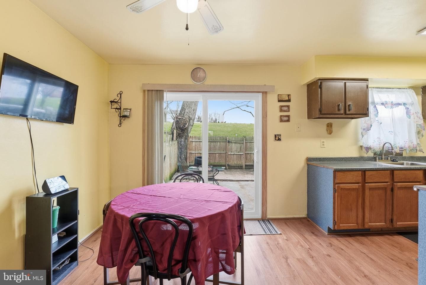 9005 Continental Place photo 12