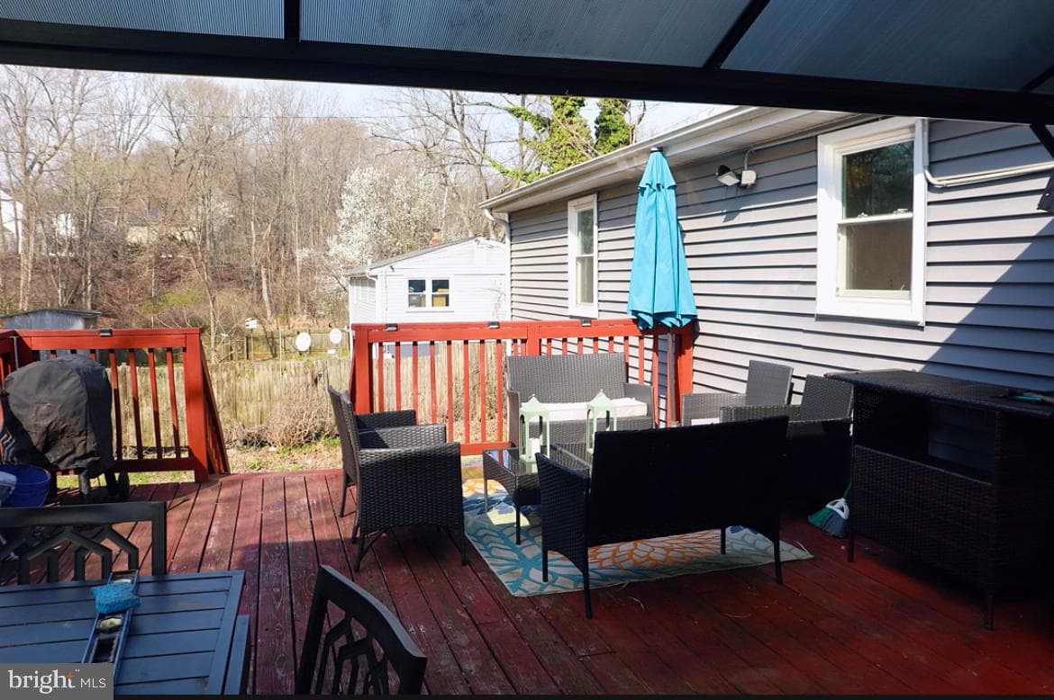 3135 Pyles Drive photo 21