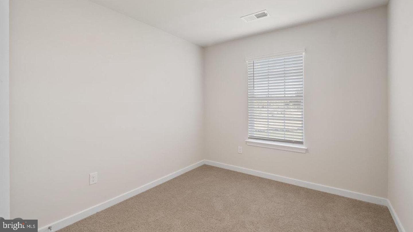7521 Silver Thread Way photo 18