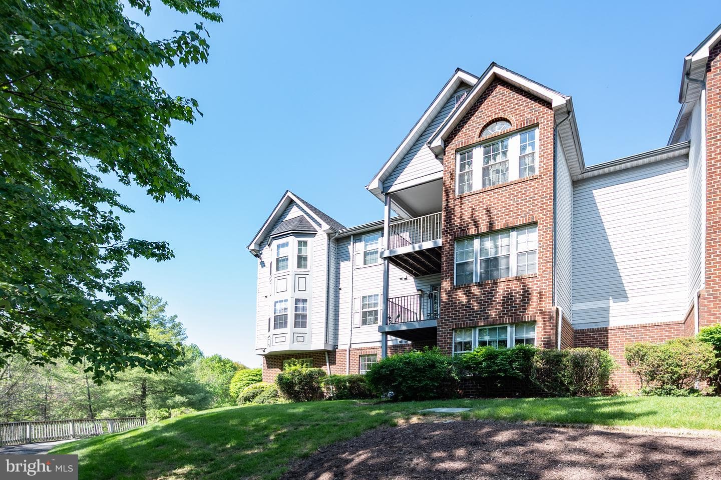 2051 Alice Avenue #104 photo 21