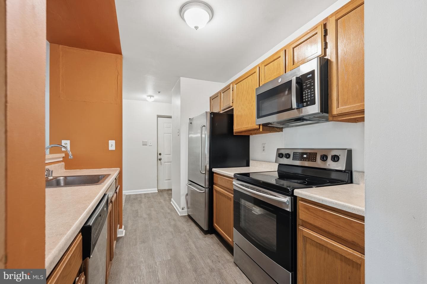 2051 Alice Avenue #104 photo 7