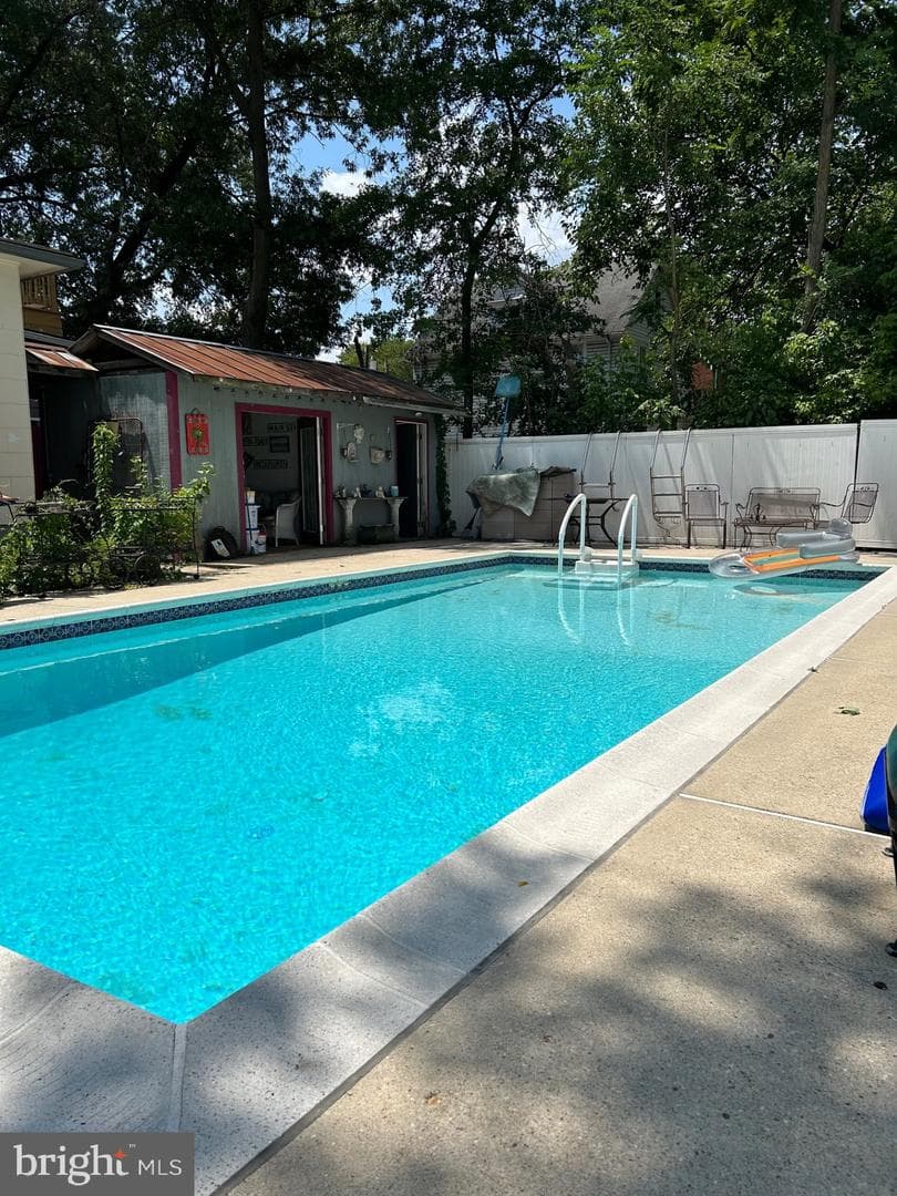 4808 Riverdale Road photo 3
