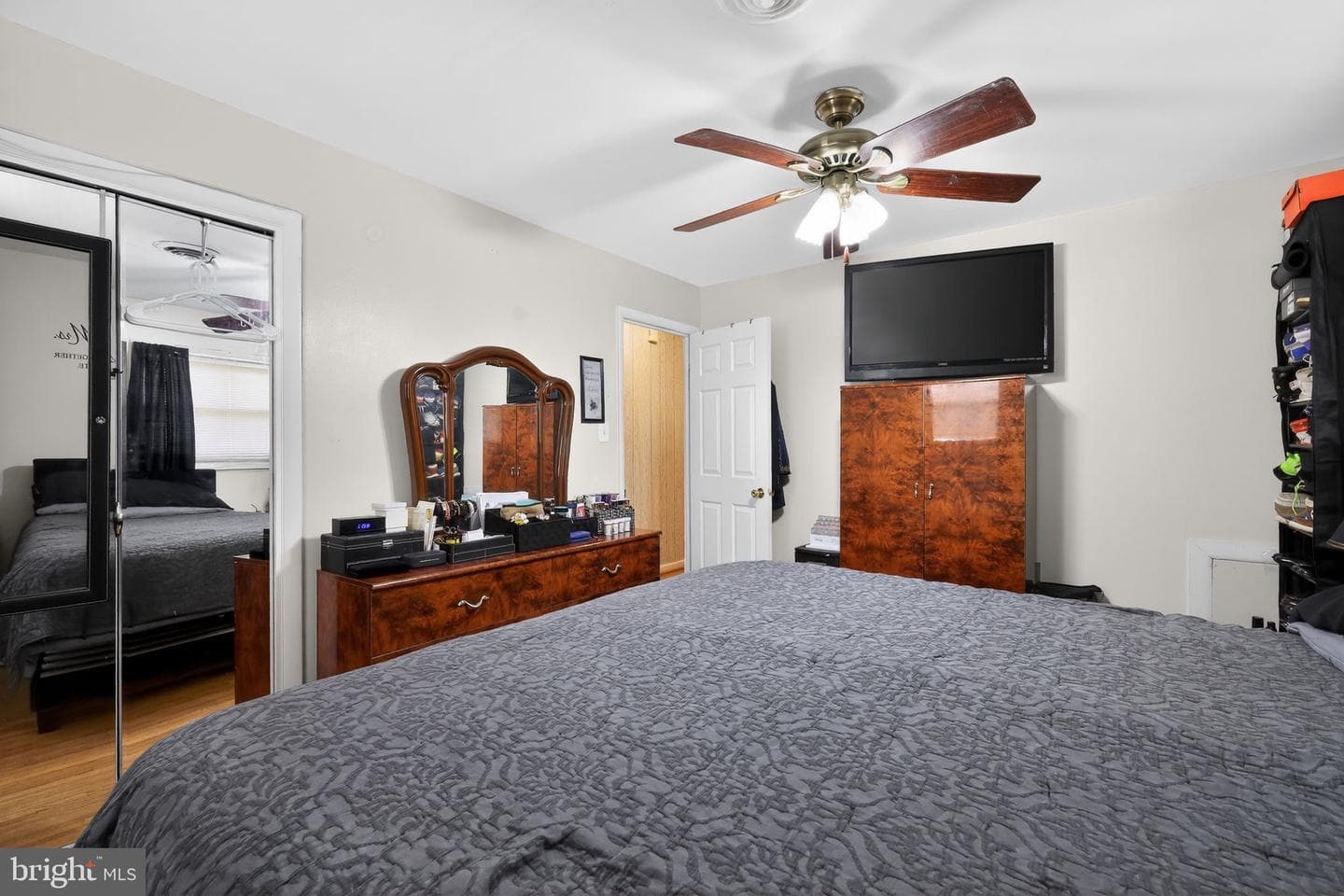 120 W Mill Avenue photo 16
