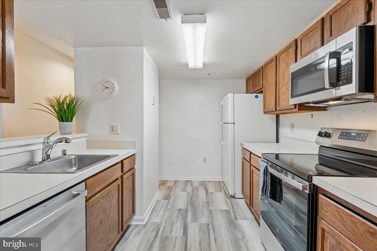7906 Bayshore Drive #21 photo 11