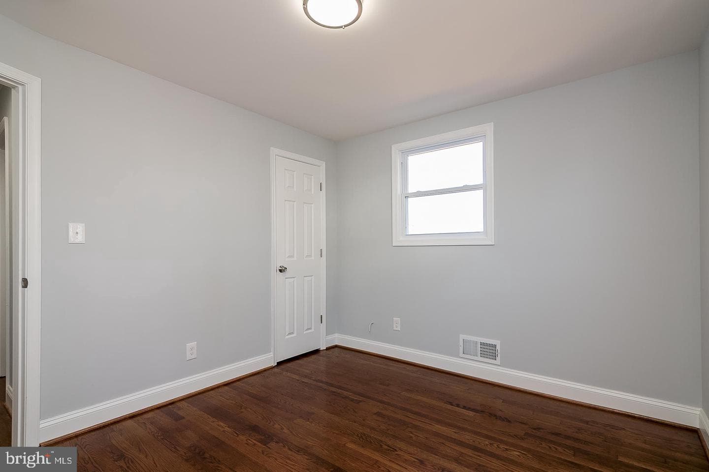 4706 Heath Street photo 15