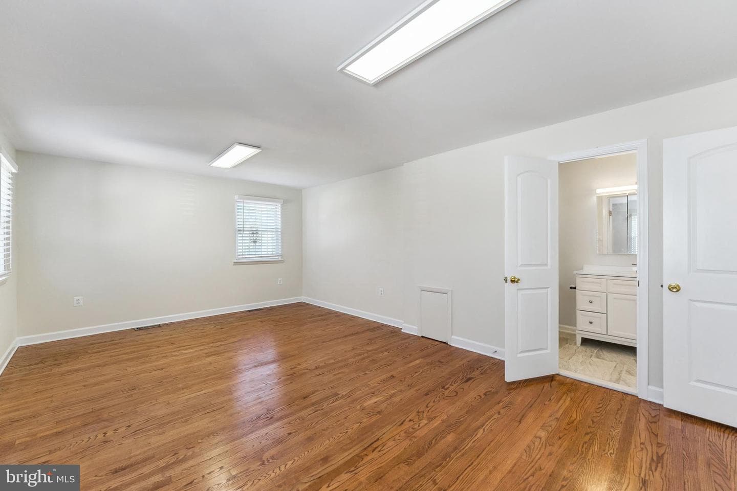 7910 Polk photo 11