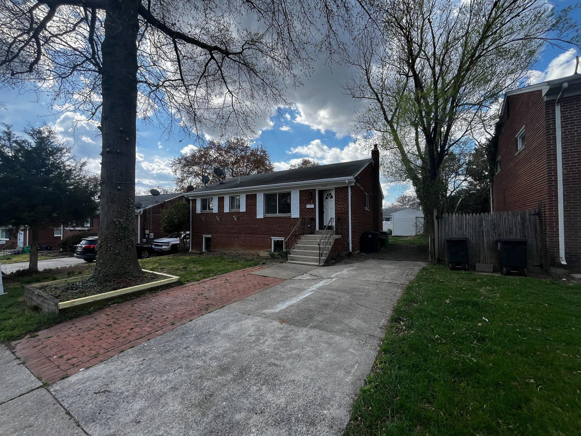 4105 Norcross photo 2