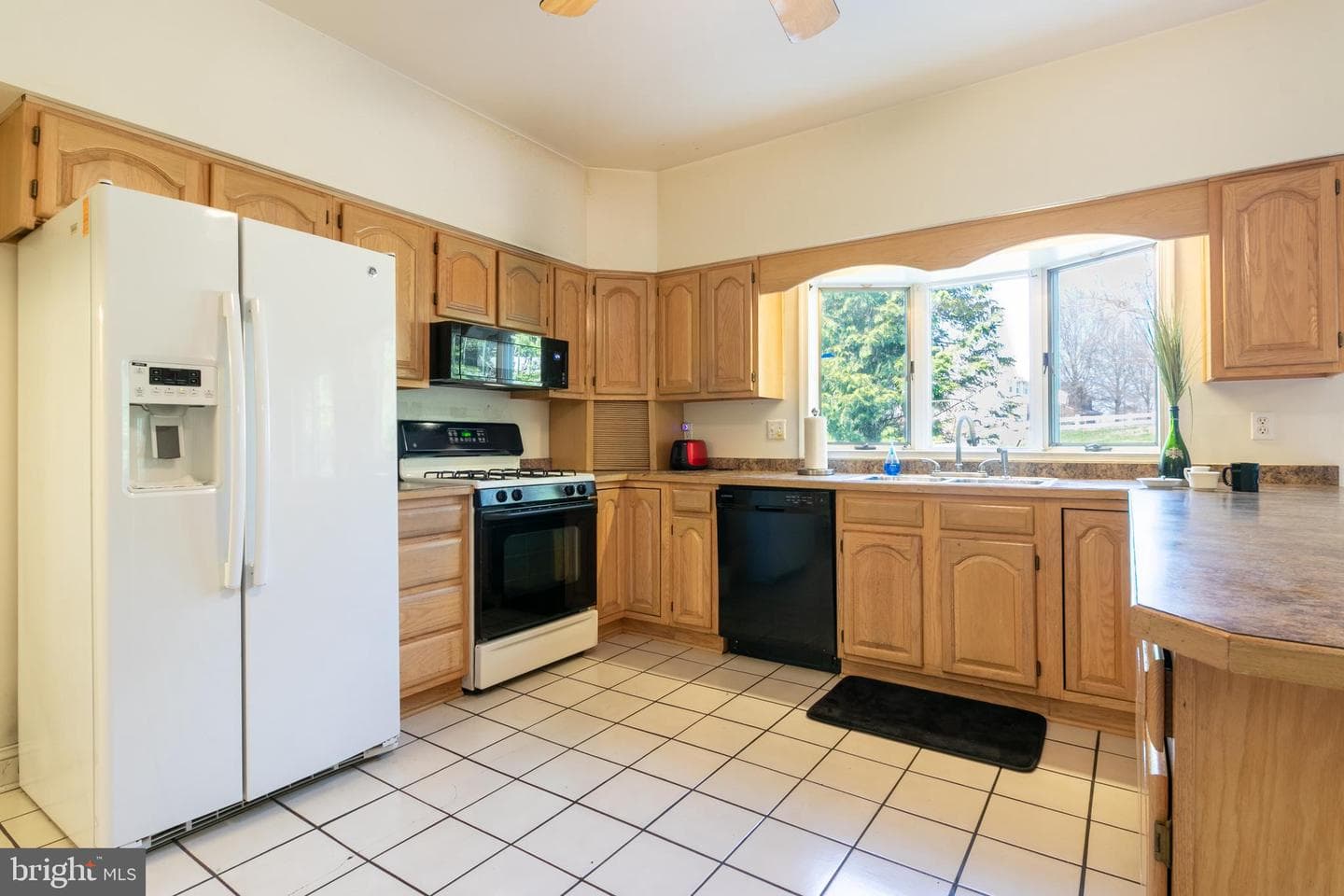 3300 Rosemary Lane photo 29