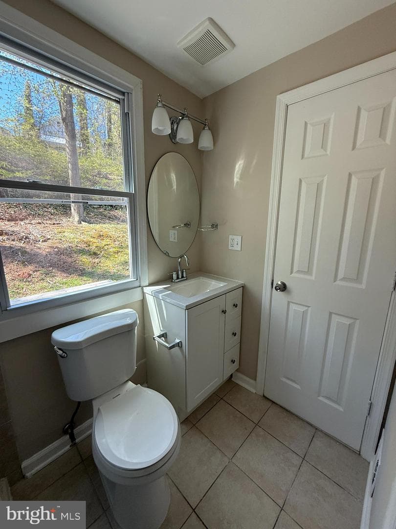 6809 Greenvale Parkway photo 16