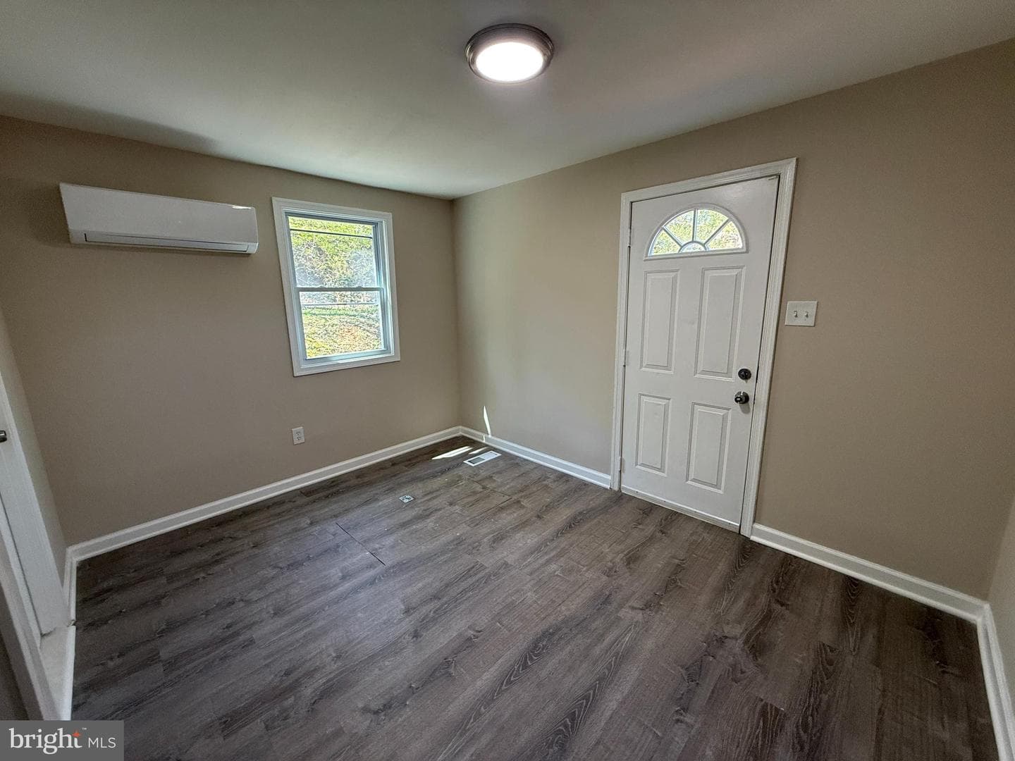 6809 Greenvale Parkway photo 19