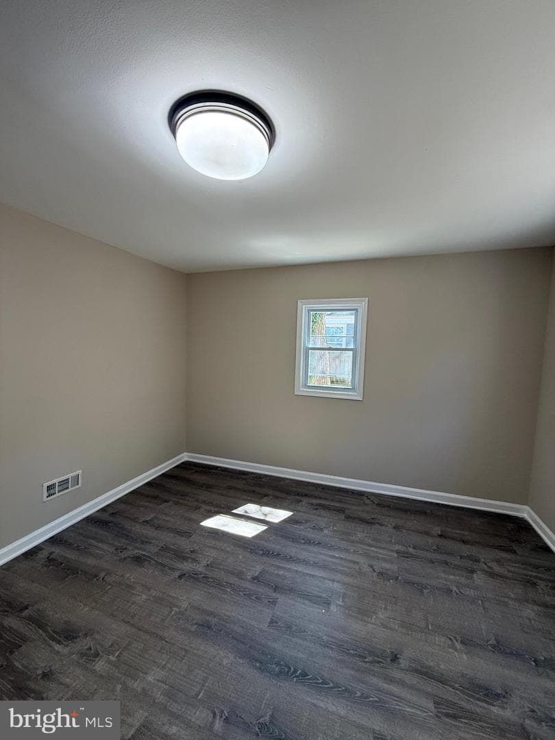 6809 Greenvale Parkway photo 25
