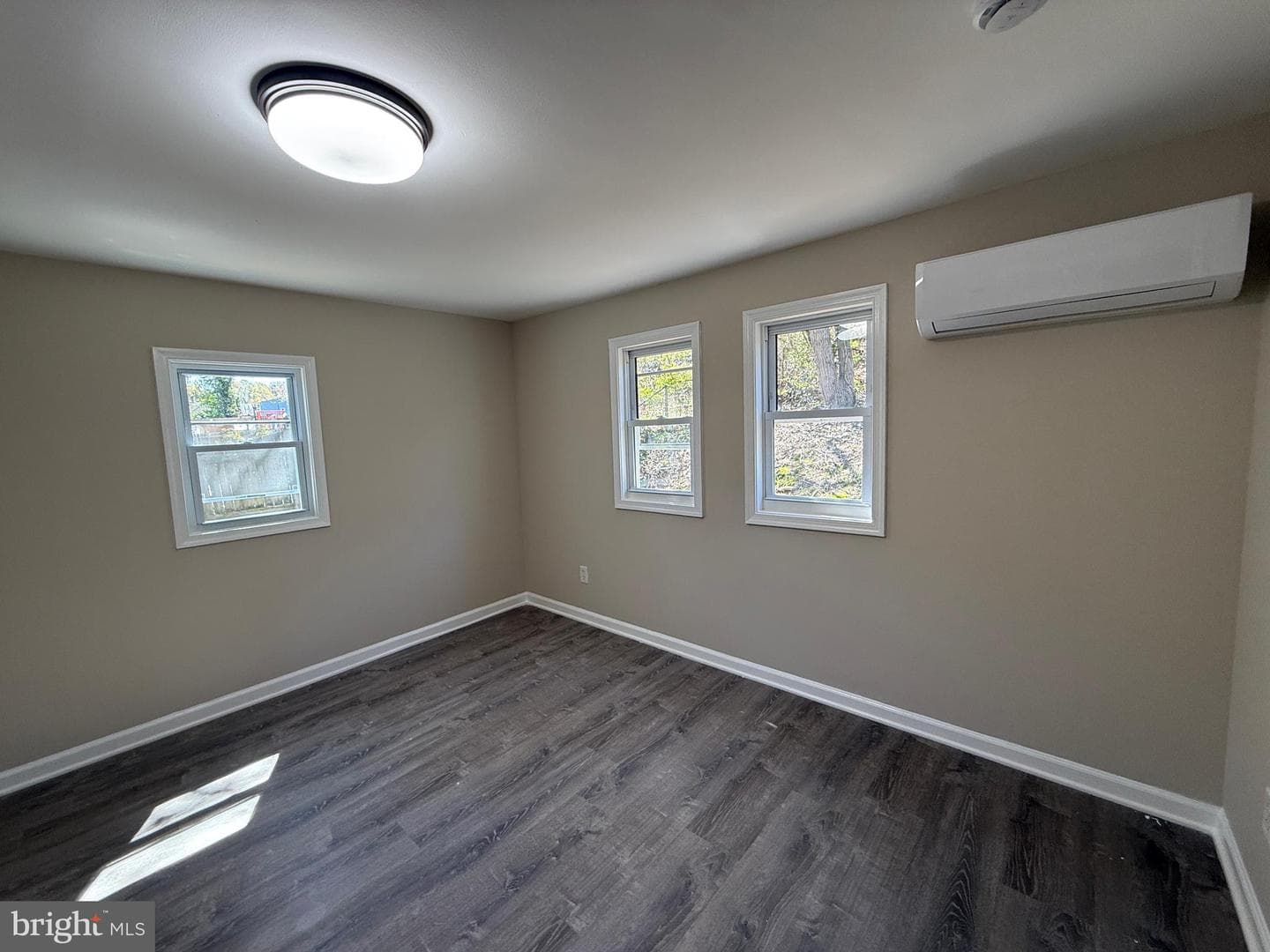 6809 Greenvale Parkway photo 27