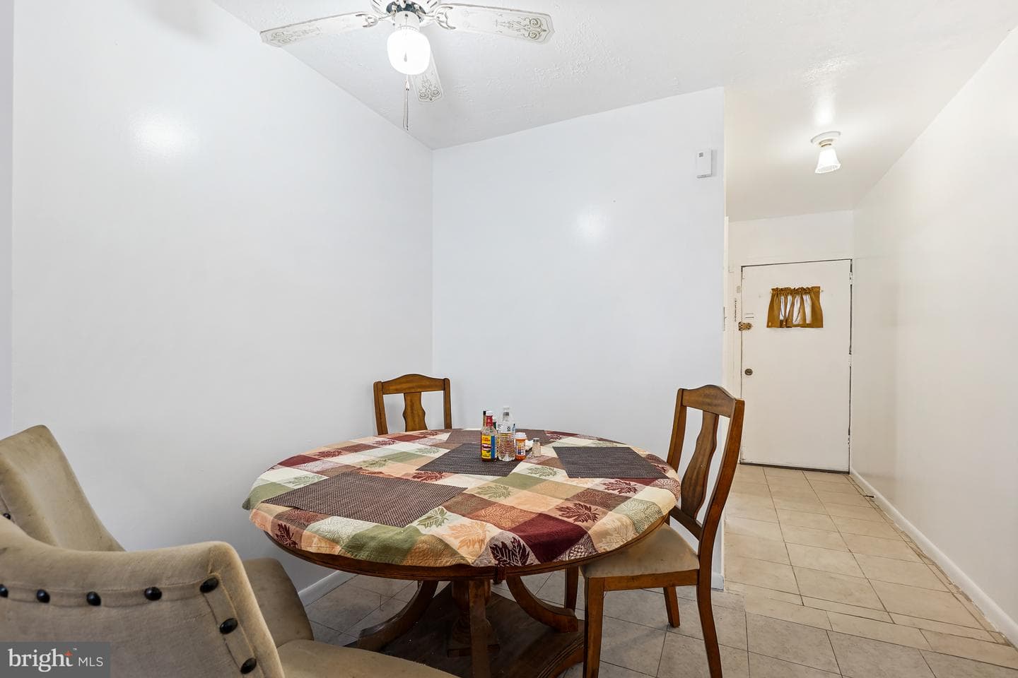 7523 Greenleaf Road photo 12
