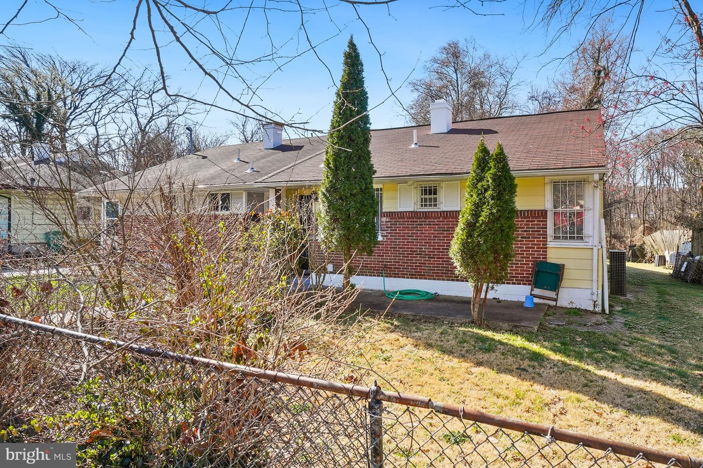 7523 Greenleaf Road photo 2