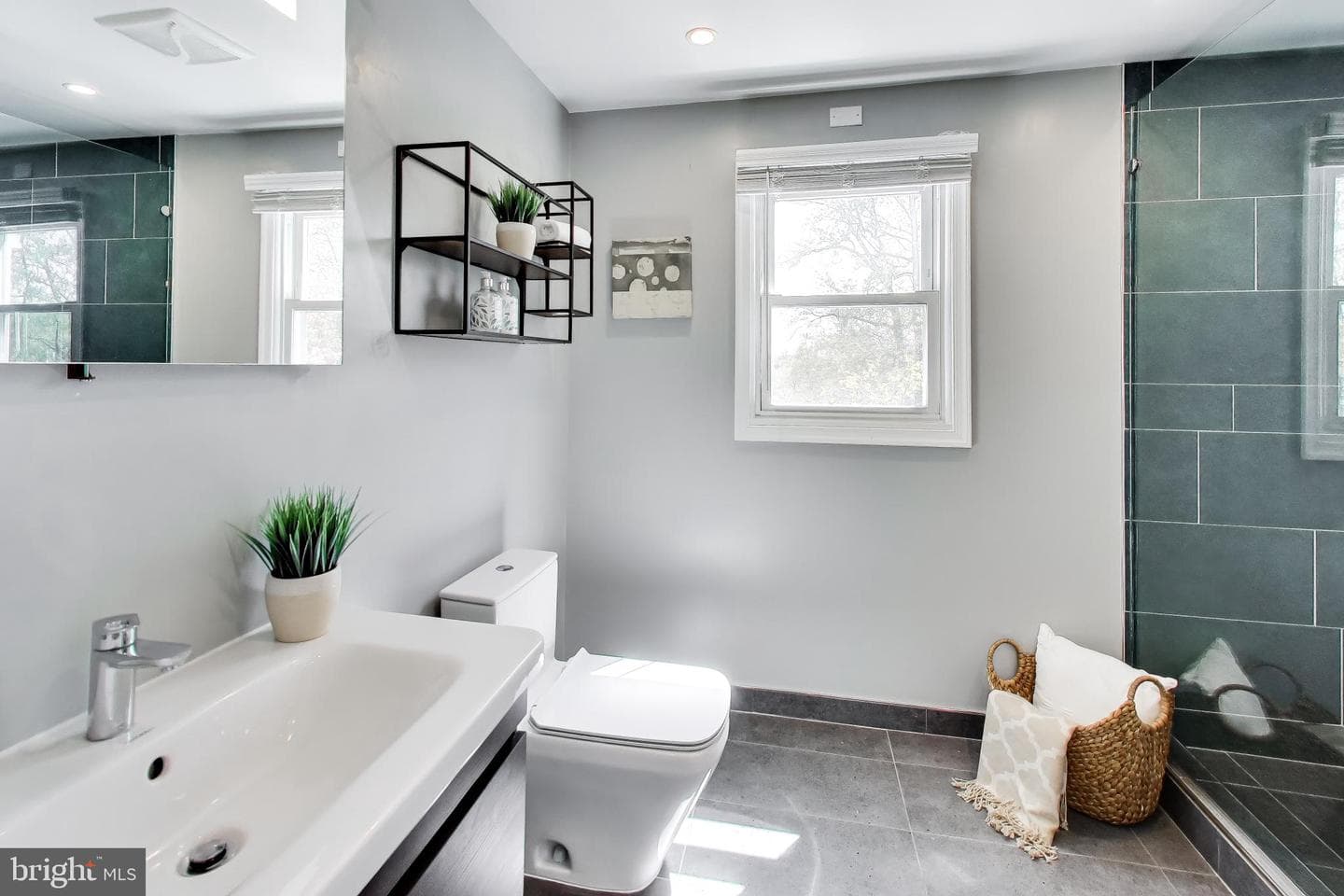 5823 Dewey Street photo 22