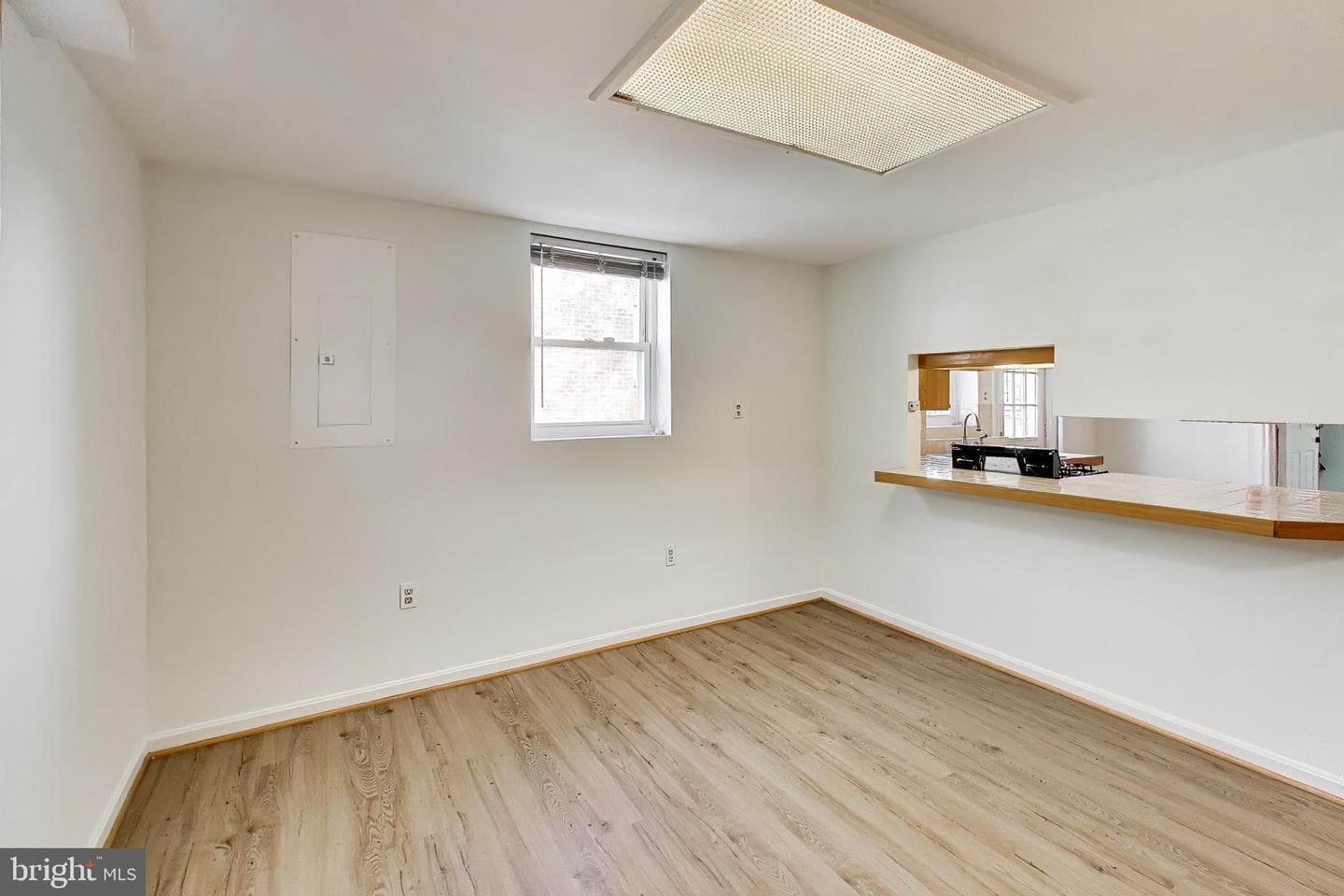 5823 Dewey Street photo 29