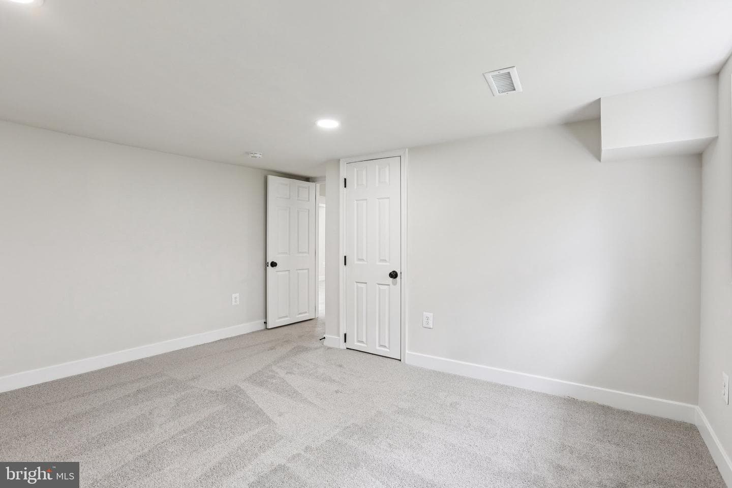 516 68th Street photo 26