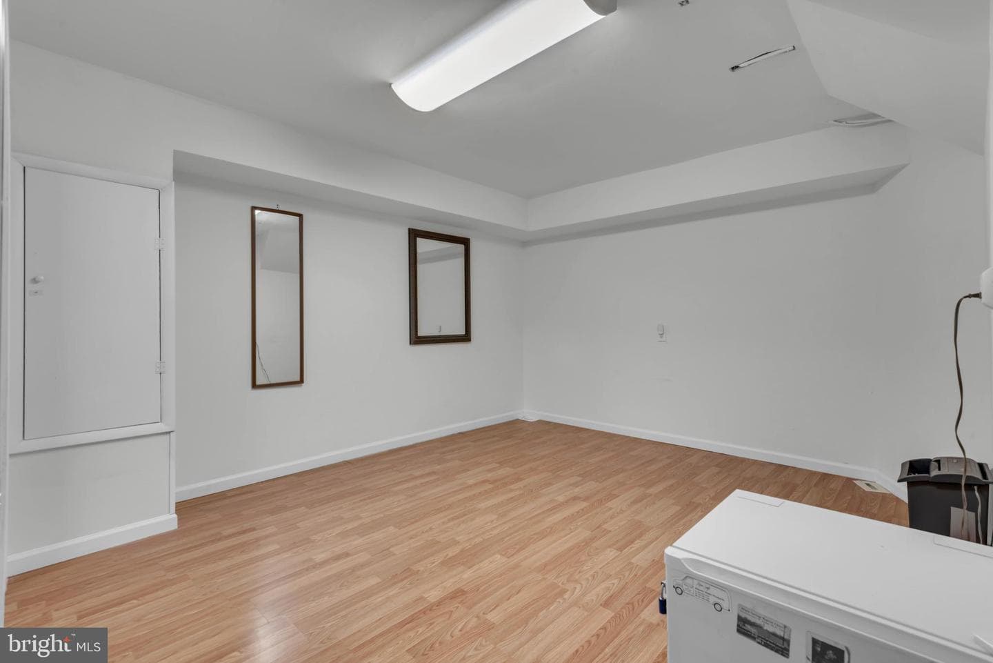 2012 Frontier Court photo 32