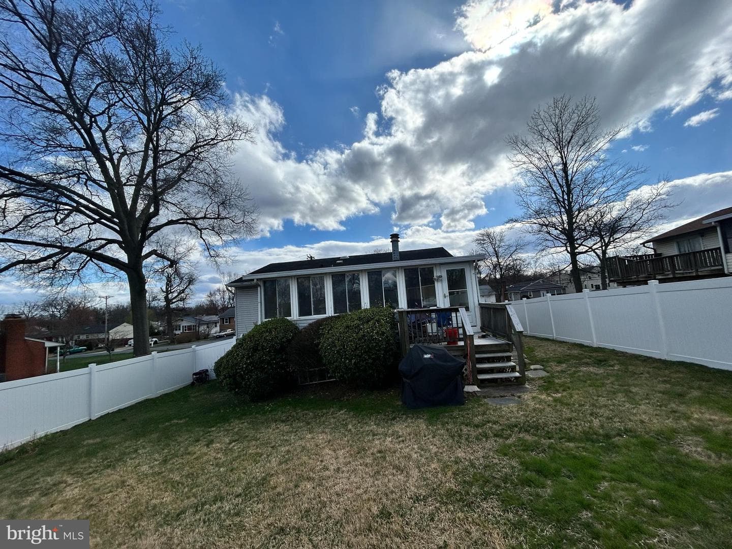 8404 Holly Street photo 3