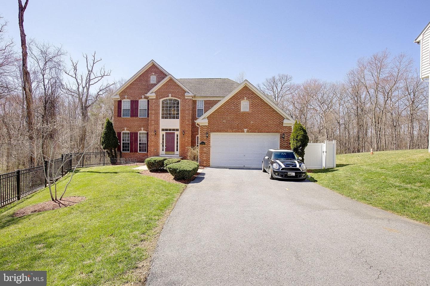 5714 Edge Avenue photo 2