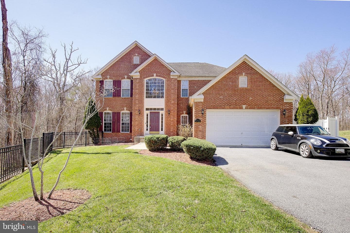 5714 Edge Avenue photo 3