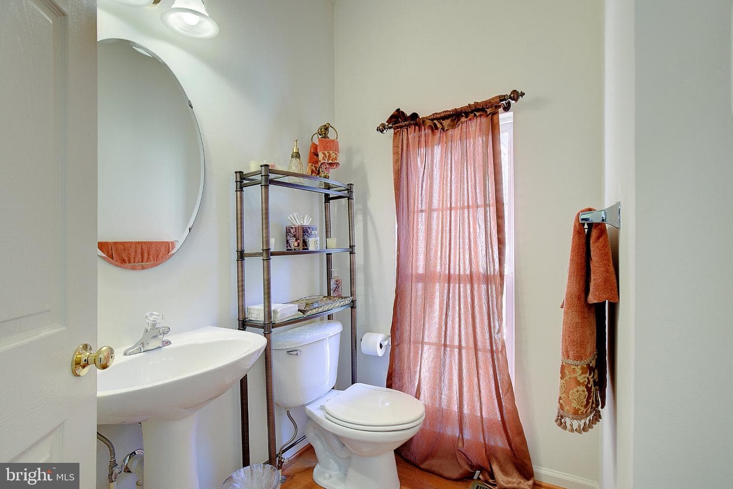 5714 Edge Avenue photo 8