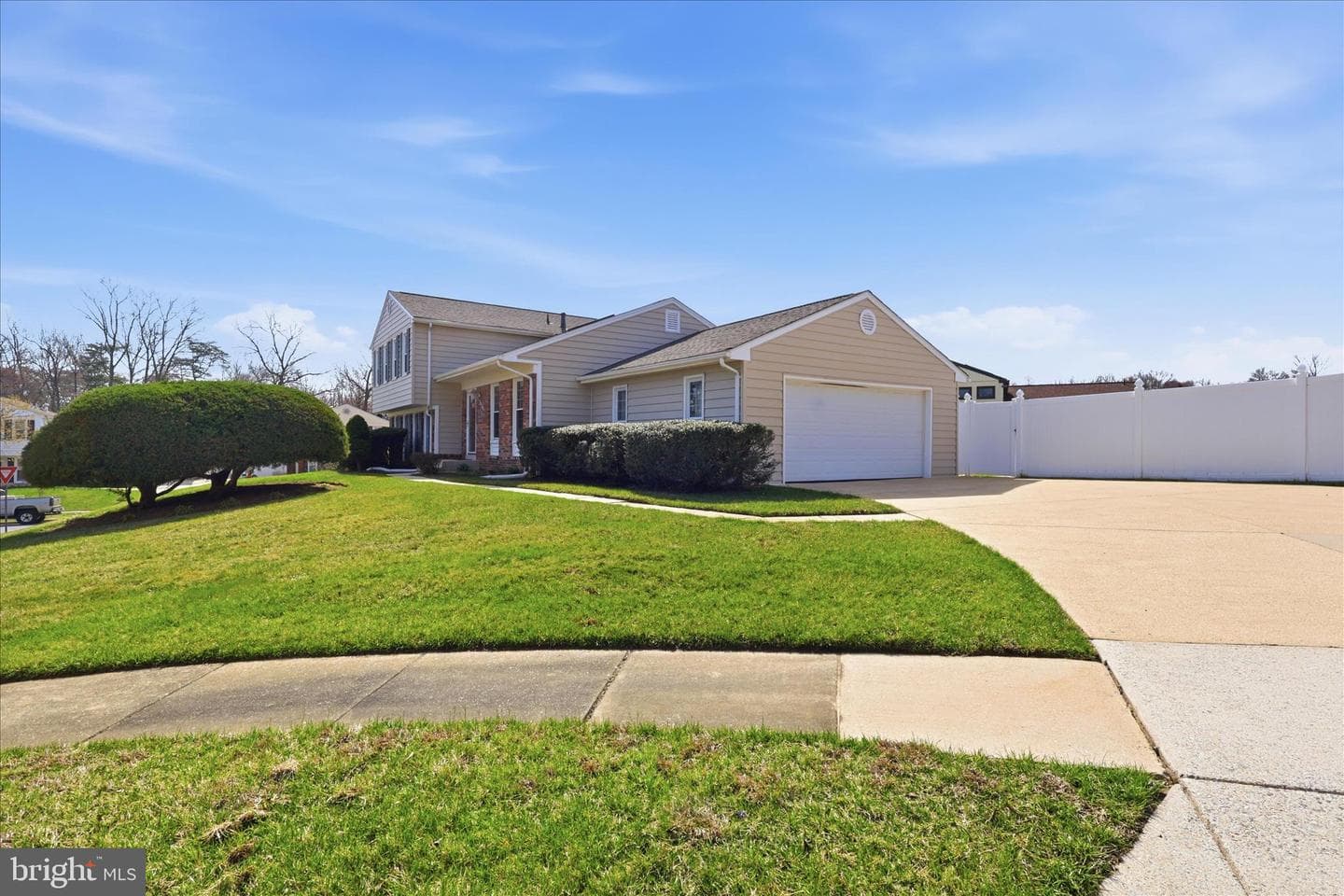 2703 Lackawanna Place photo 3