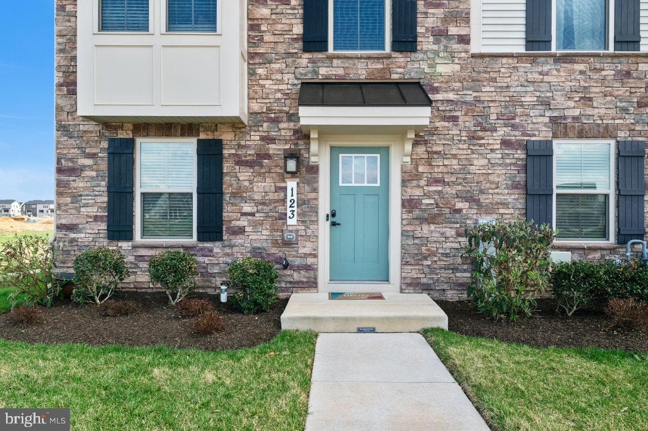 123 Swanson Creek Terrace photo 3