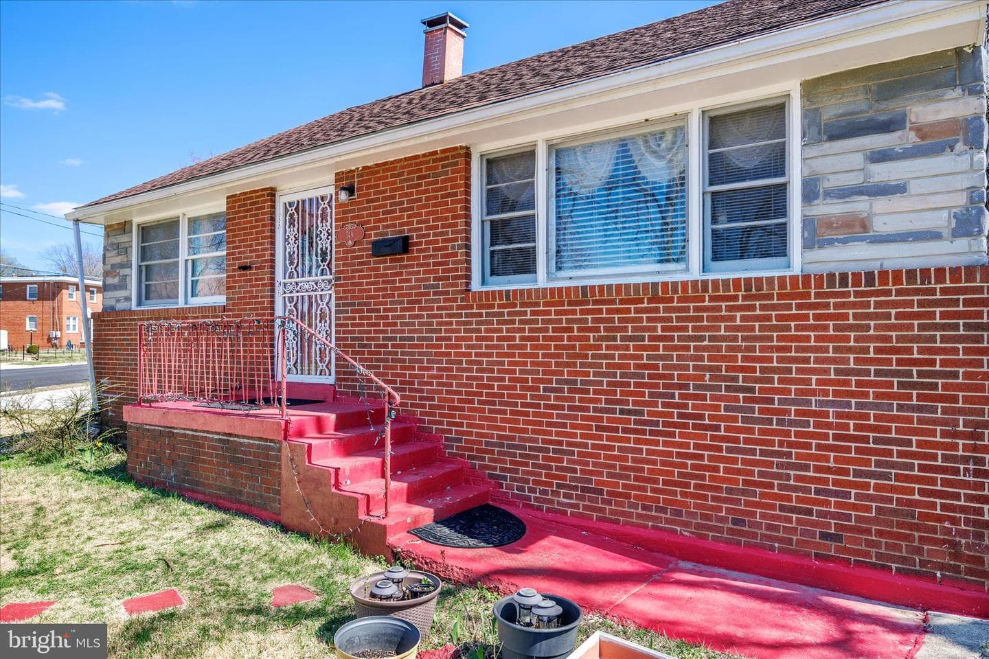 749 Audrey Lane photo 3