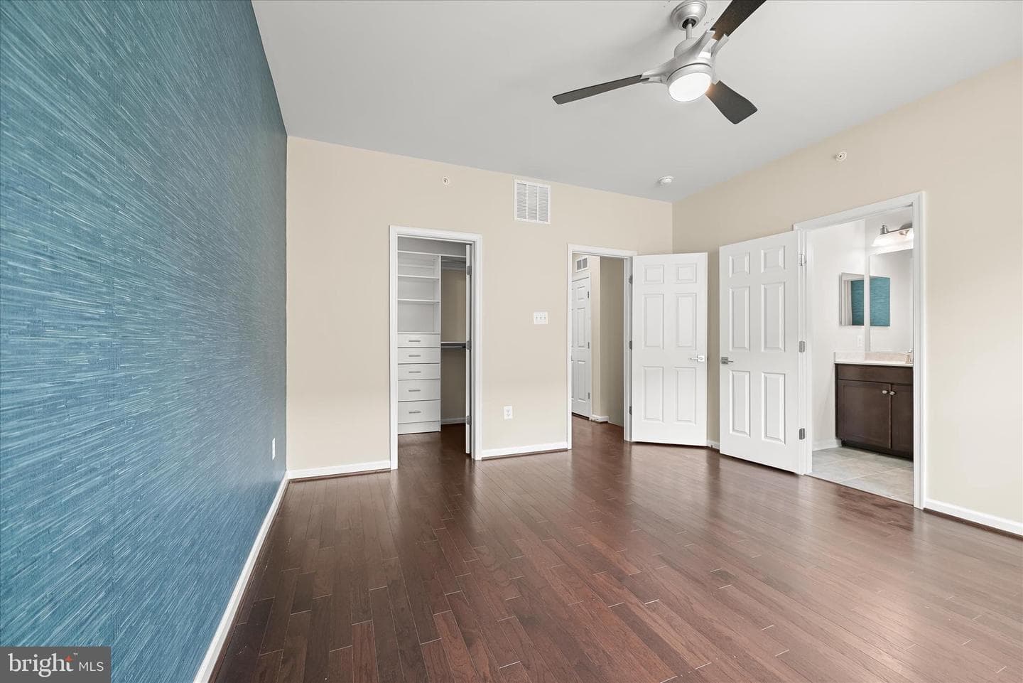 7204 Barrberry Lane photo 16