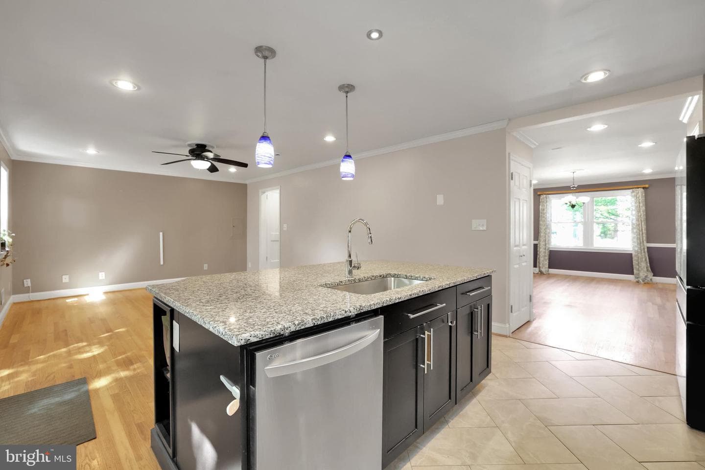 5807 Carlyle photo 34