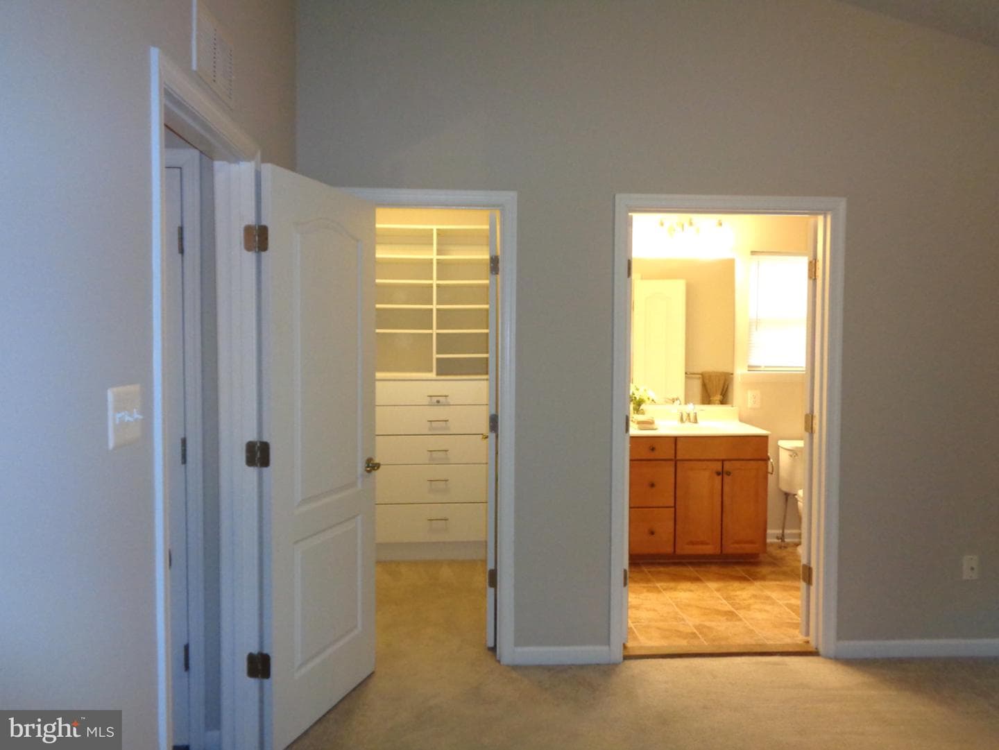 528 Victorianna Drive photo 17