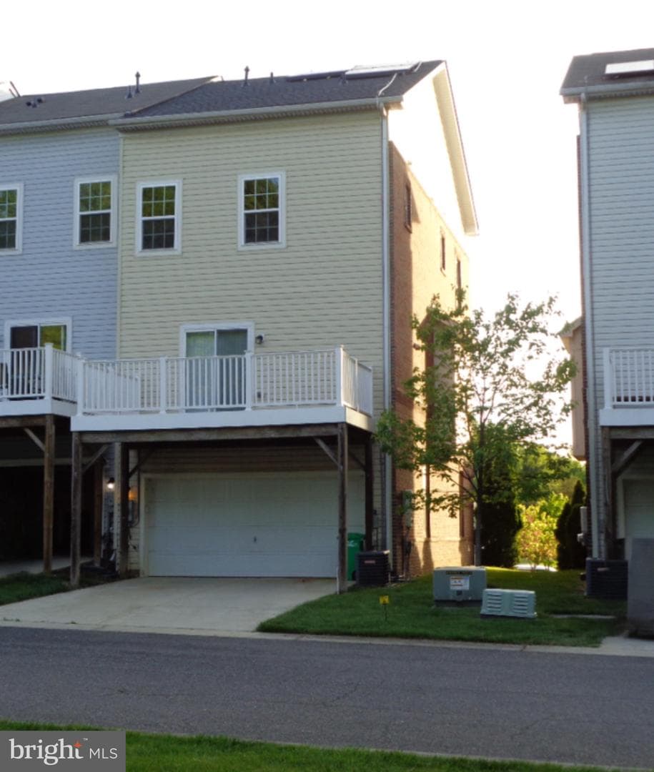 528 Victorianna Drive photo 26