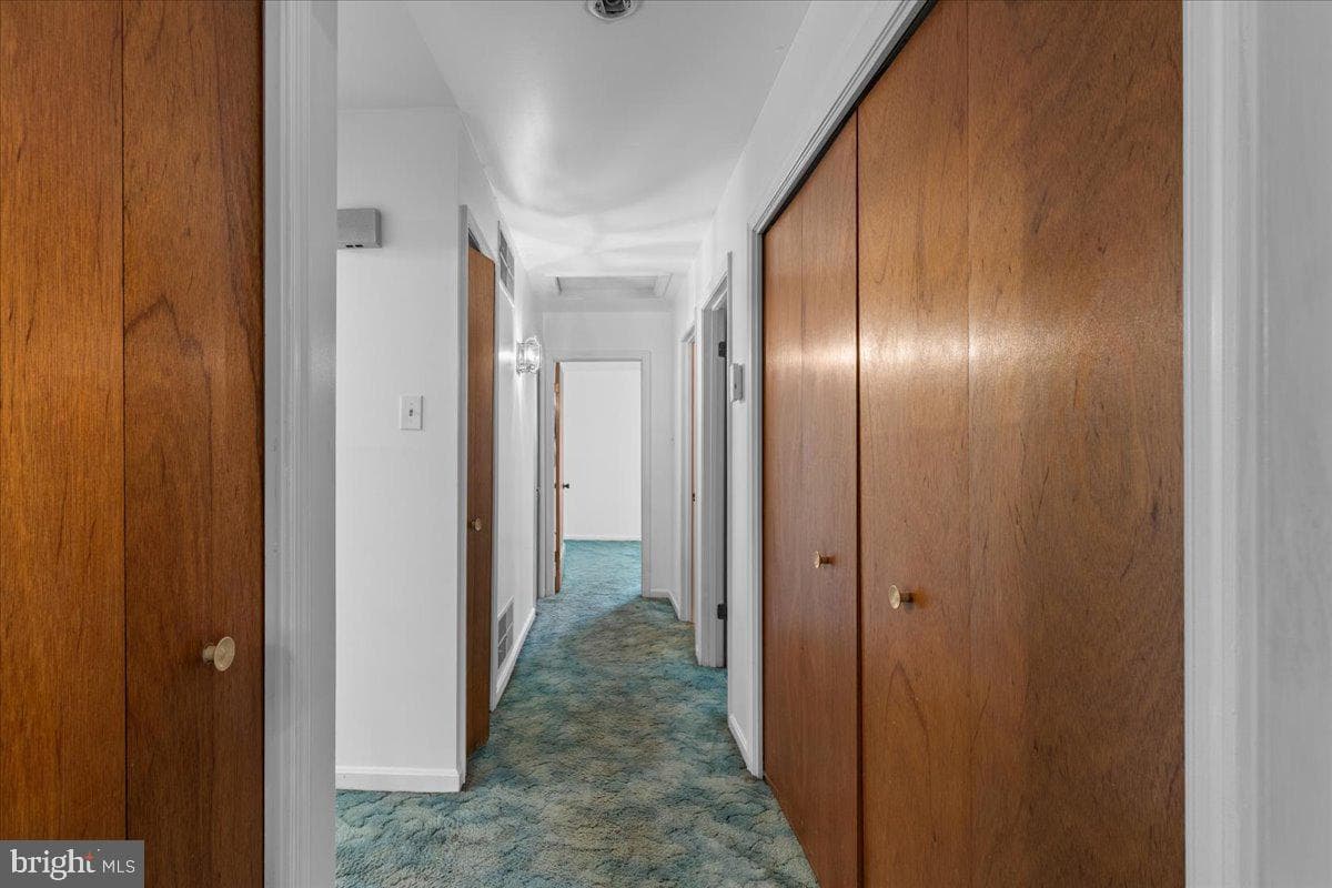 727 Gleneagles Drive photo 28