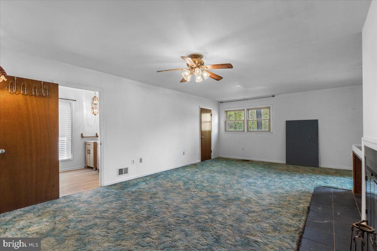 727 Gleneagles Drive photo 34