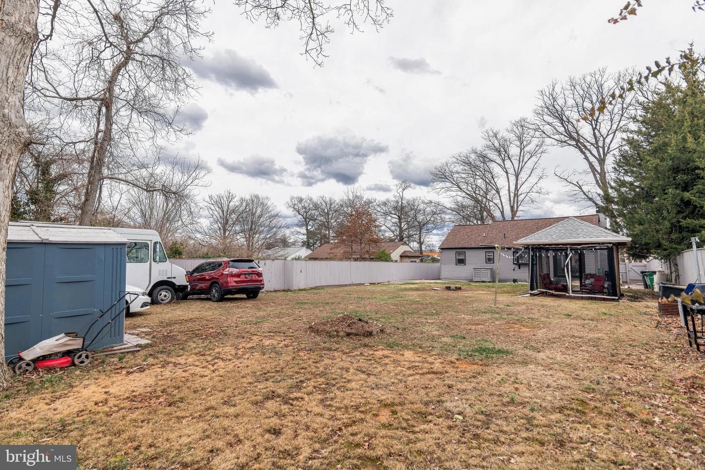 9406 Sheridan Street photo 21