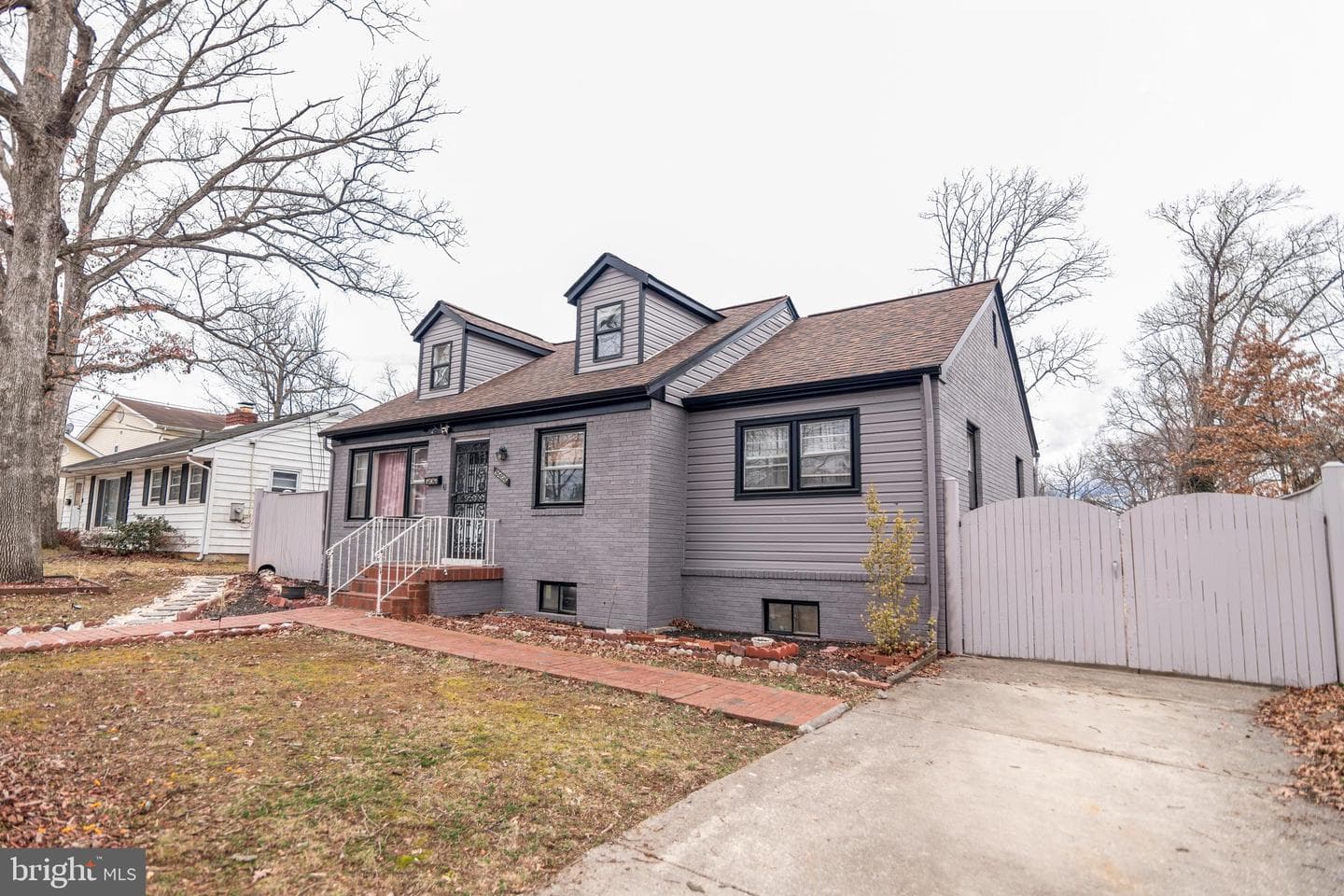 9406 Sheridan Street photo 23